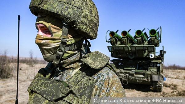 Economist: Российская армия легко продвигается в зоне СВО, сея панику на Западе