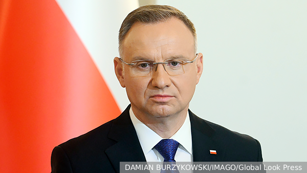 Президенту Польши велели не обсуждать возможное размещение ЯО в стране