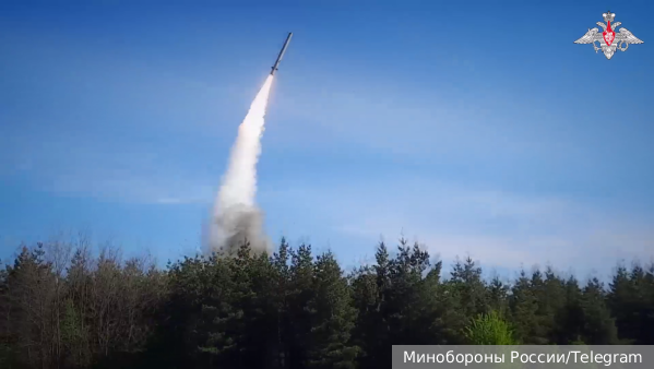 Макрон счел российские ракеты угрозой Франции