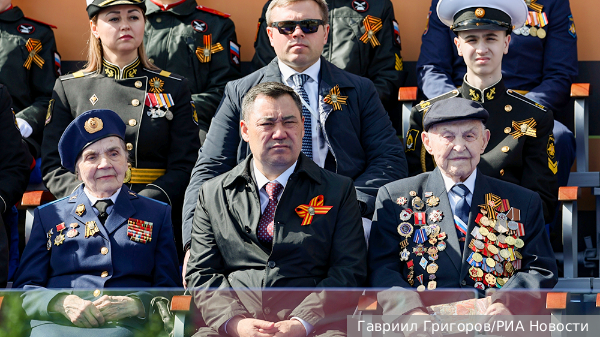 Президент Киргизии решил приехать на парад Победы в Москве