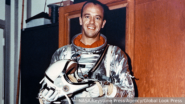 НАСА назвало Шепарда первым космонавтом