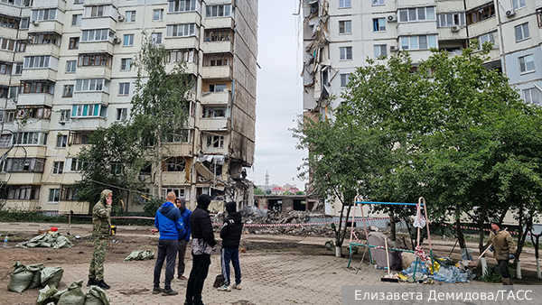 Число жертв обрушения дома в Белгороде после атаки ВСУ выросло до 16 человек