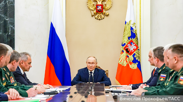 Путин: Назначение Белоусова в Минобороны связано с ростом военных расходов