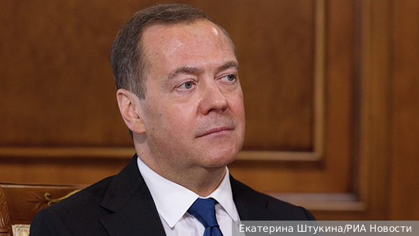Медведев назвал прощальным визит Зеленского в Харьков