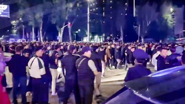 В Бишкеке в ходе ночных беспорядков пострадали 29 человек