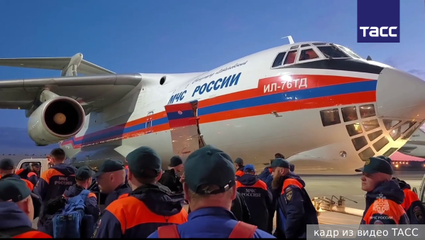 Спецборт со спасателями МЧС России вылетел в Тебриз