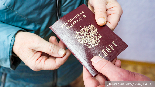 Жителям освобожденных частей Харьковской области пообещали выдать паспорта России