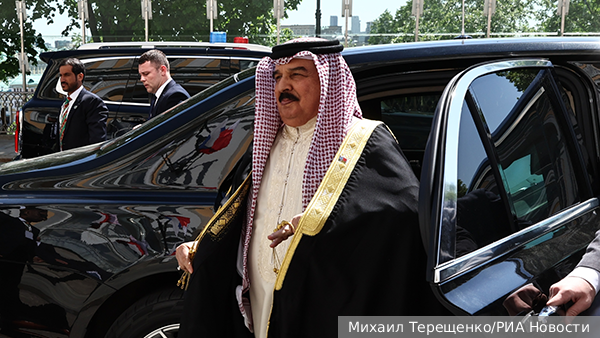 Король Бахрейна назвал одним из самых счастливых дней в жизни встречу с Путиным