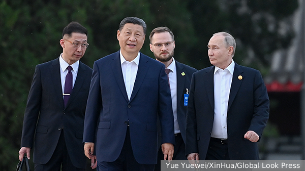 Трамп заявил, что Путин и Си Цзиньпин играют лидирующую роль в мировой политике