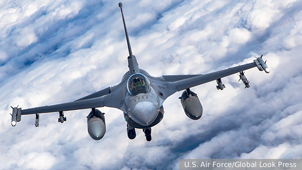 Нидерланды разрешили Украине использовать F-16 для ударов по России