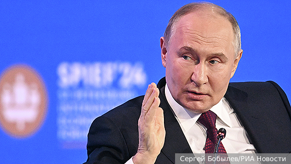 Путин: Россия становится центром традиционных европейских ценностей