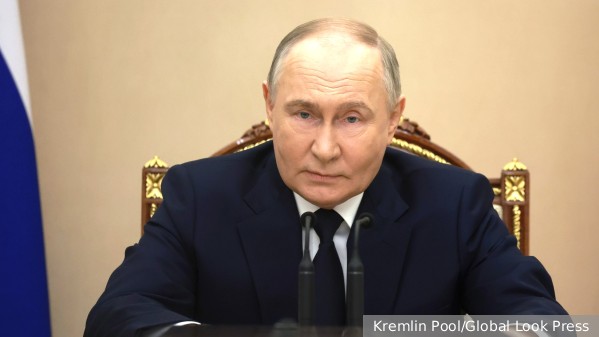 Путин заслушал доклады Белоусова и Герасимова о ходе СВО