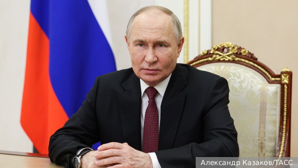 Путин: День России надо отмечать как символ непрерывности тысячелетней истории