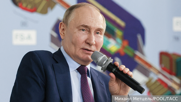 Путин: Россия заинтересована в ученых, работавших за рубежом