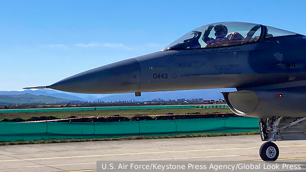 Вашингтон признал проблемы с подготовкой украинских пилотов на F-16