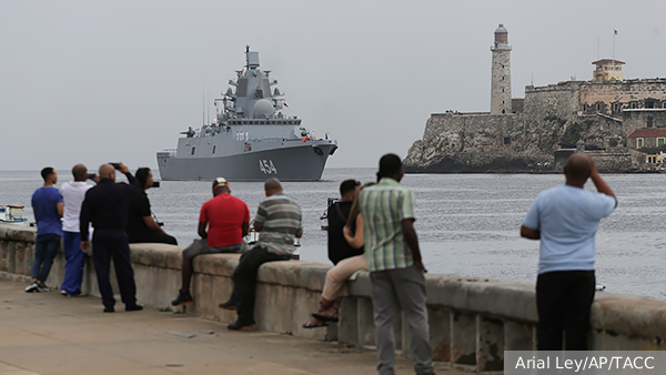 Журналист CNN: Жители Кубы смогли свободно провести съемку на борту «Адмирала Горшкова»