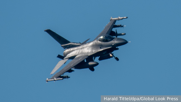 В Киеве заявили о поставках F-16 из Дании «в ближайшее время»