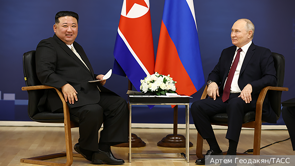Ушаков раскрыл подробности визита Путина в КНДР и Вьетнам