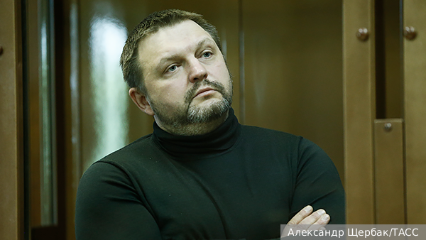 Экс-глава Кировской области Белых вышел на свободу 