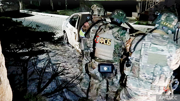 Ветеран «Альфы» объяснил большое число жертв среди силовиков при теракте в Дагестане