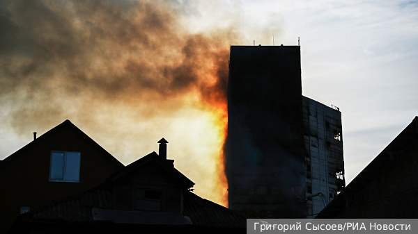 Во Фрязине повторно загорелось бывшее здание НИИ «Платан»