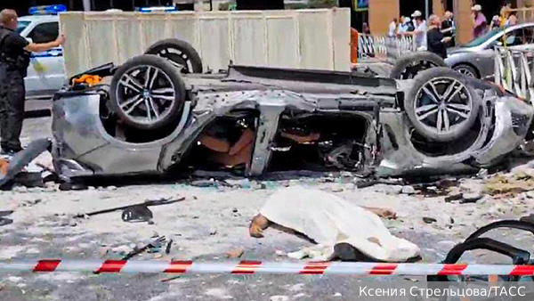 Погибшая при падении BMW с парковки женщина была беременна