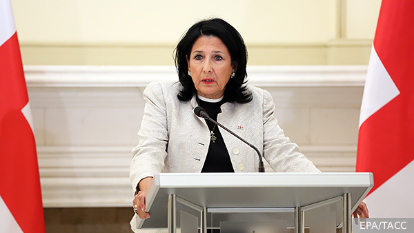 Президента Грузии назвали «куклой» радикальной оппозиции