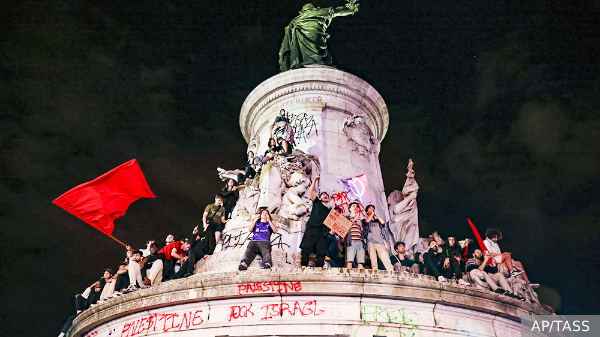 В Париже начались беспорядки после парламентских выборов