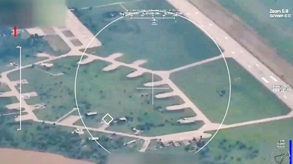 На аэродроме Миргород уничтожено пять украинских Су-27