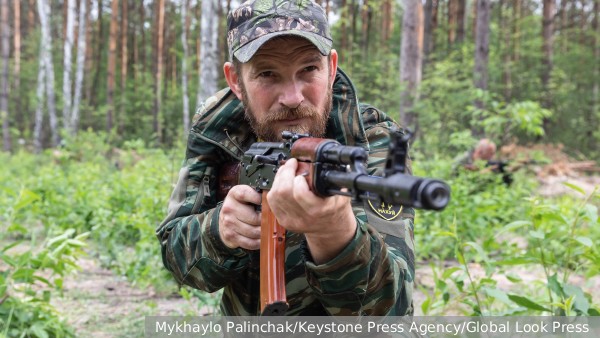 NYT: Солдаты ВСУ застрелили раненого российского пленного