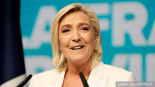 Во Франции начали расследование против Ле Пен по факту финансирования кампании