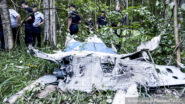 Человеческий фактор не исключили из возможных причин катастрофы Superjet в Подмосковье