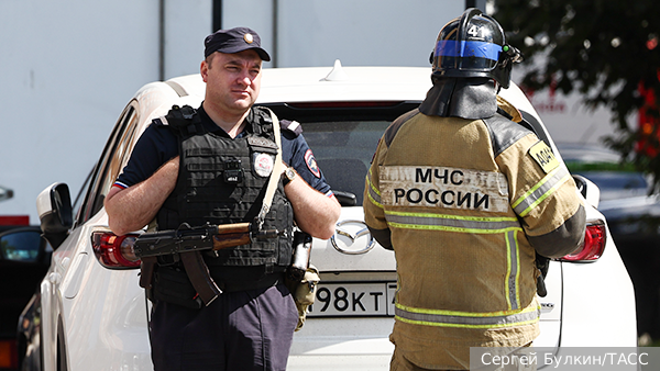 При взрыве в доме в Москве погиб человек