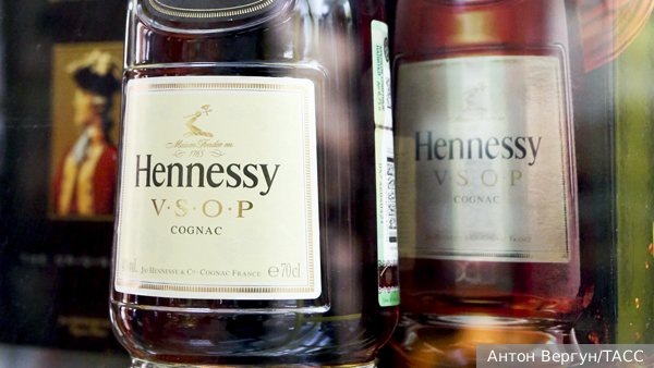 Персонал Hennessy устроил забастовку против поставок коньяка в Китай в бочках