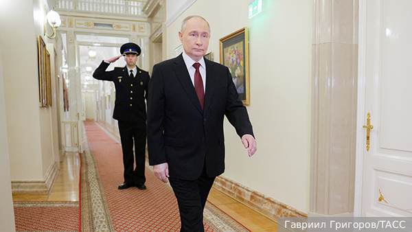 Появилось видео из квартиры Путина в Кремле