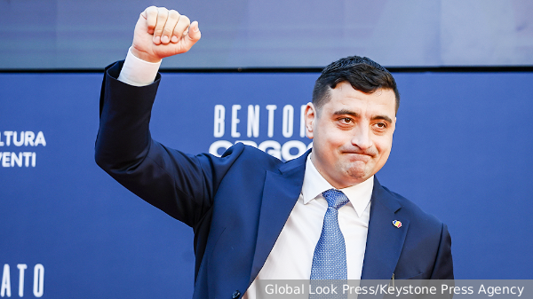 Симион занял первое место на выборах президента Румынии