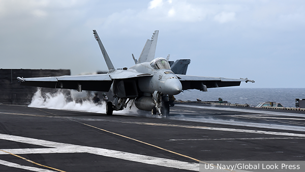 Второй истребитель F/A-18 ВМС США рухнул с авианосца Harry Truman в Красном море