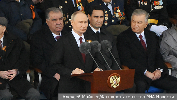 Путин заявил о несокрушимости России перед лицом нацизма