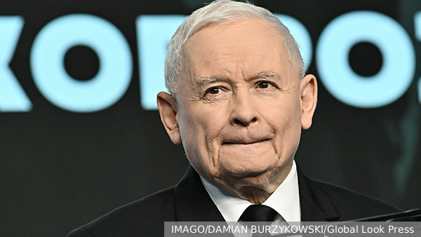 Качиньский заявил о планах НАТО ввести войска на Украину в 2022 году