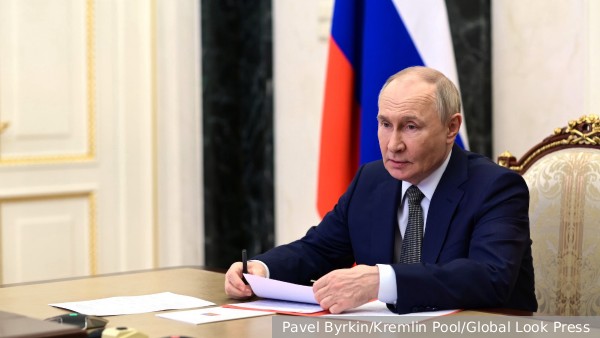 Путин пригласил лидеров ЛАГ на первый российско-арабский саммит