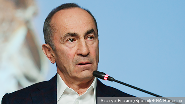 Кочарян призвал восстановить стратегические отношения с Россией