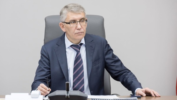 Беспилотник упал во дворе многоквартирного дома в Тульской области