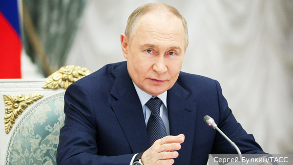 Путин поручил создать условия для самореализации участников спецоперации