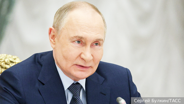 Путин признался, что не считает себя «киборгом»