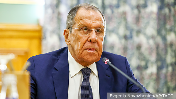 Лавров назвал расширение НАТО спусковым крючком конфликта на Украине