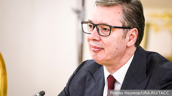Вучич ответил на обвинения СВР в поставках Сербией оружия Украине