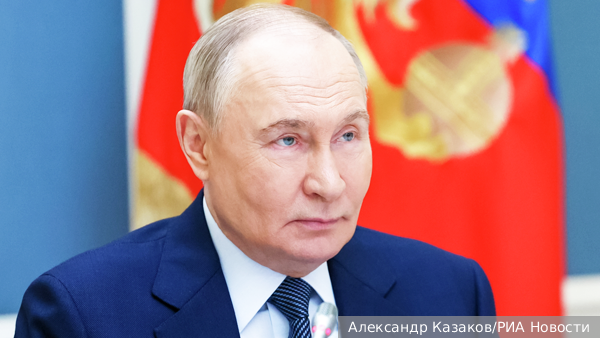 Путин назвал русский язык ключевой опорой и доминантой общероссийской идентичности