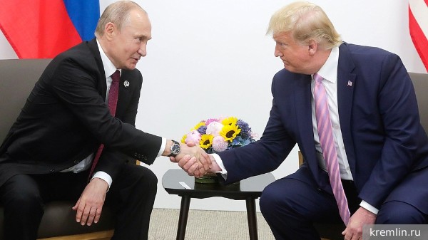 Трамп и Дарчиев не стали обсуждать возможную встречу президентов России и США