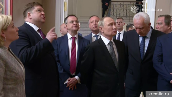 Путин лично проверил реставрацию Петербургской консерватории