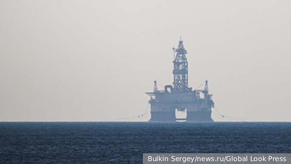 Bloomberg: Удары США по Ирану могут привести к скачку цен на нефть
